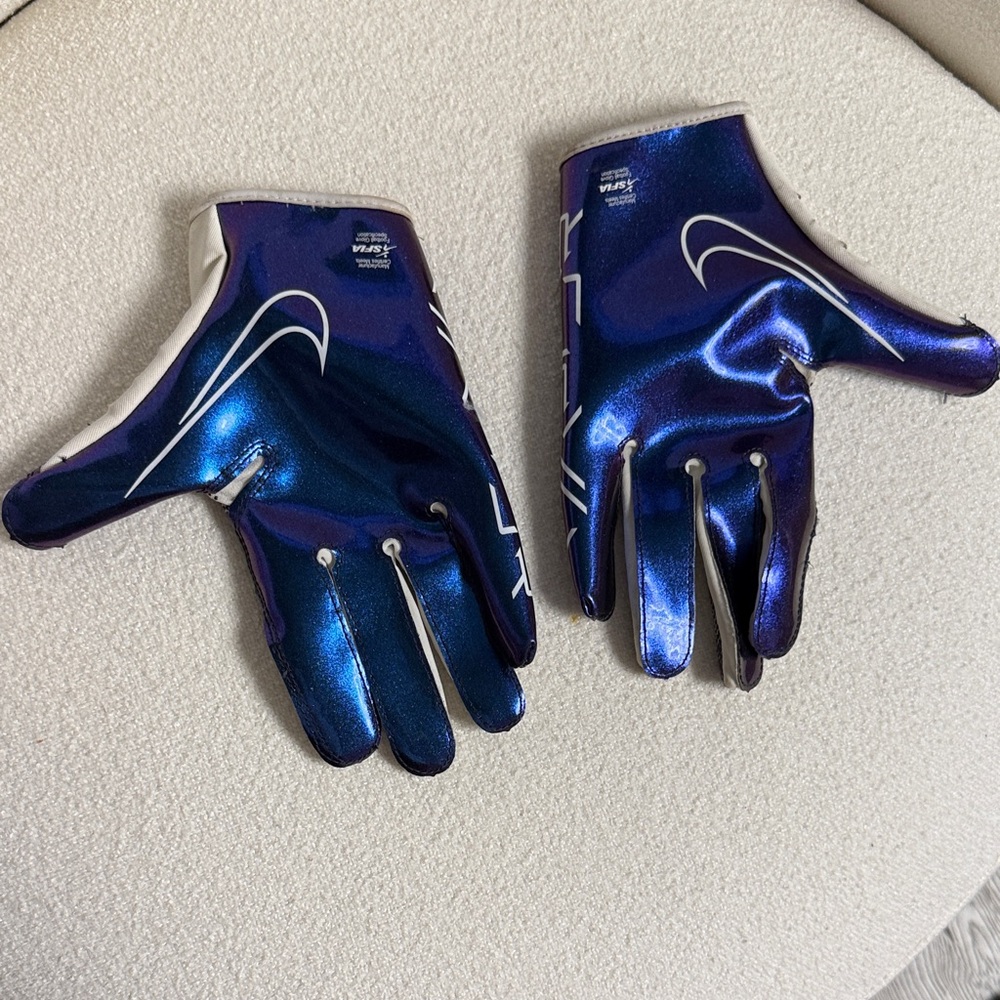 Nike Metallic Blue Sports Gloves